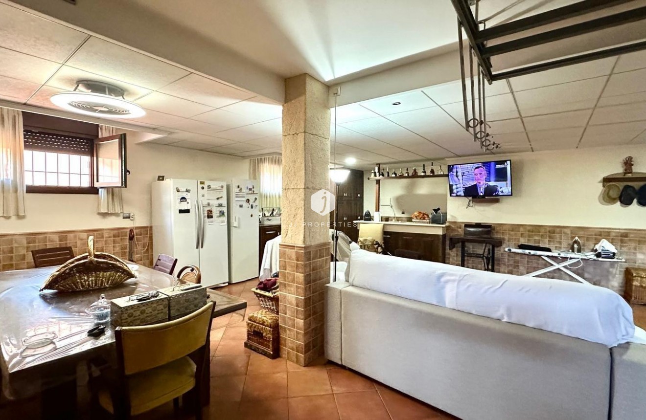 Aus zweiter Hand - Chalet -
Torrevieja - La siesta