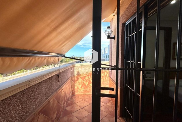 Aus zweiter Hand - Chalet -
Torrevieja - La siesta