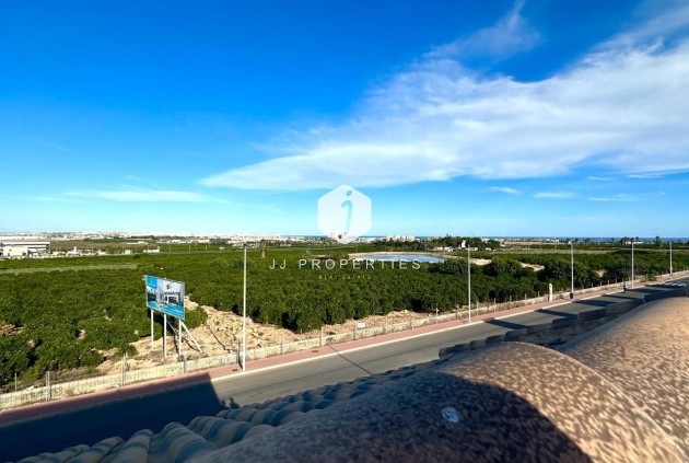 Aus zweiter Hand - Chalet -
Torrevieja - La siesta