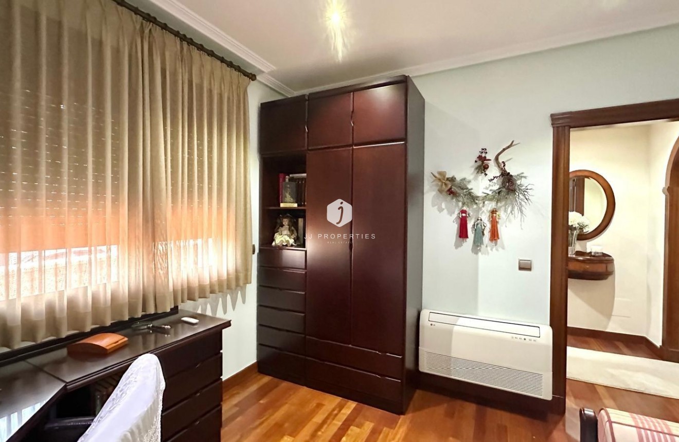 Aus zweiter Hand - Chalet -
Torrevieja - La siesta