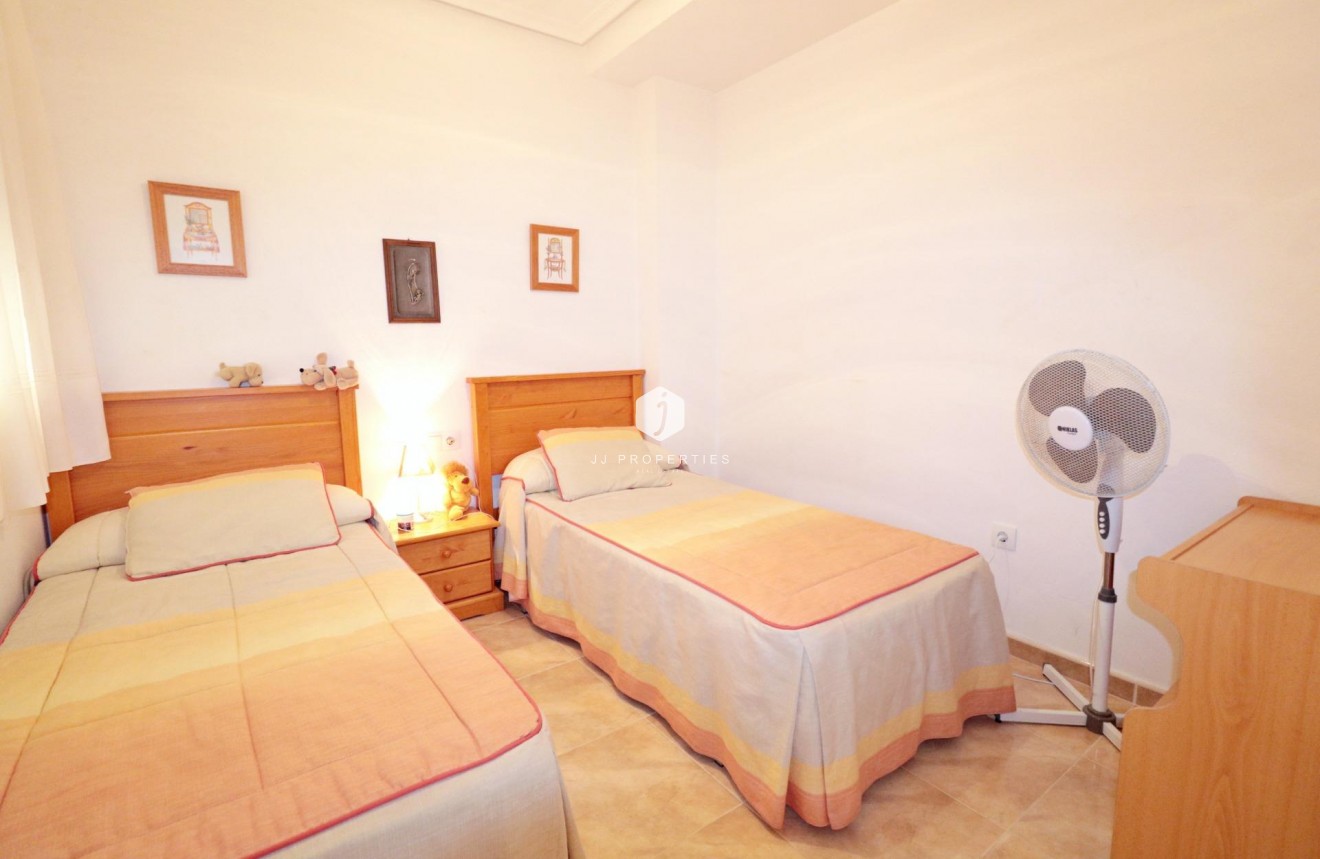 D'occasion - Appartement -
Torrevieja - Acequion