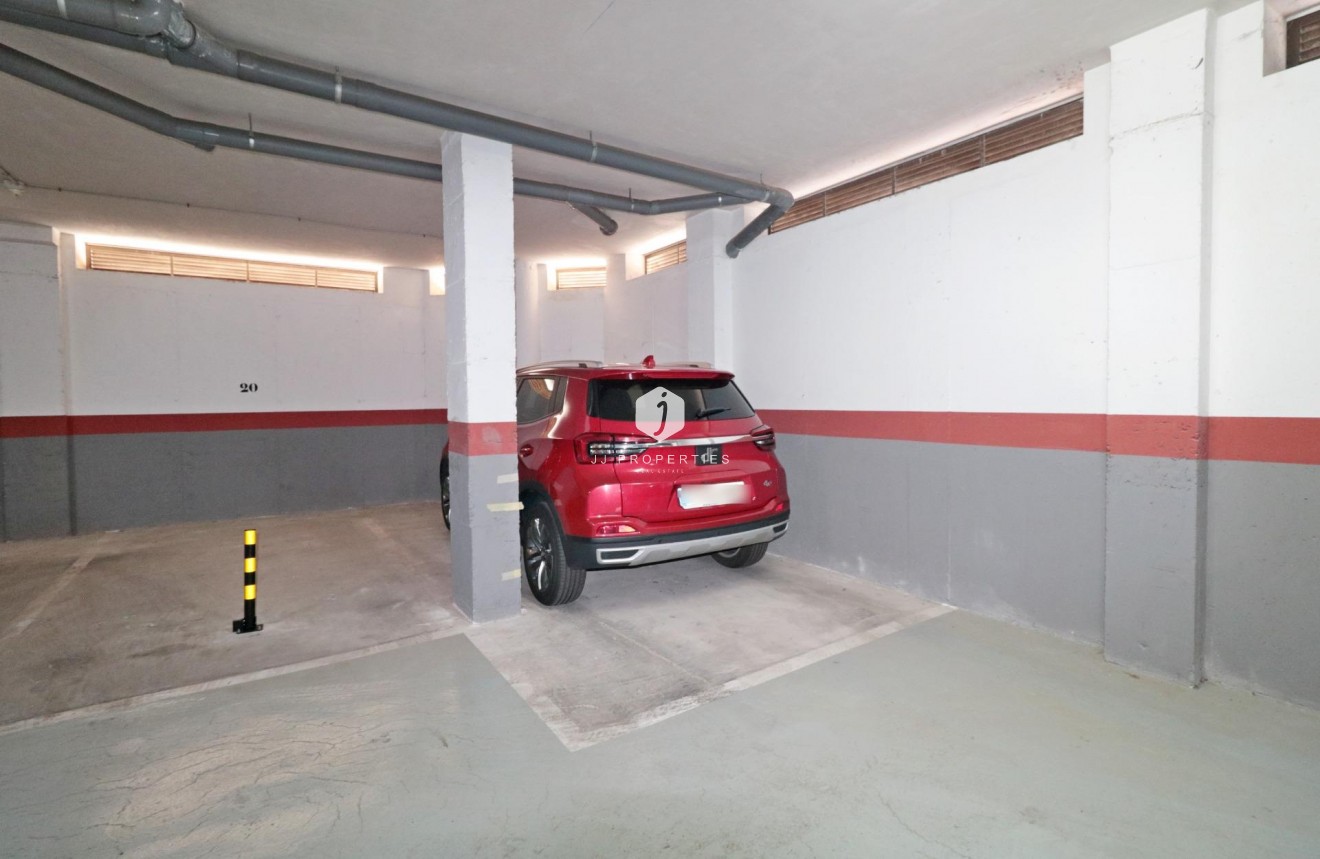 D'occasion - Appartement -
Torrevieja - Acequion