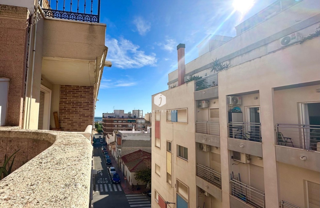 D'occasion - Attique -
Torrevieja