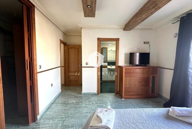 D'occasion - Attique -
Torrevieja