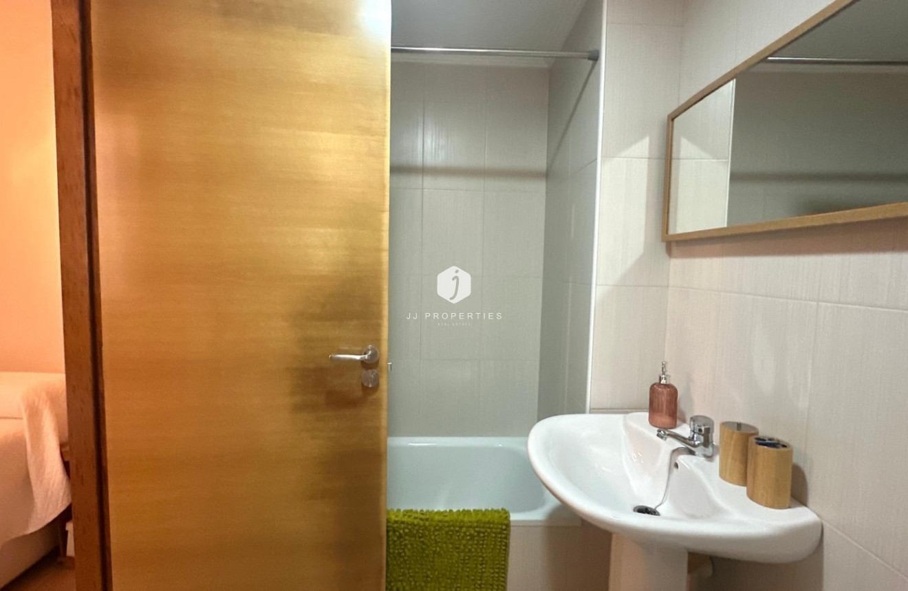 Tweedehands - Appartement / flat -
Torrevieja - La Mata