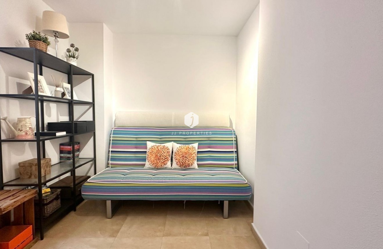 Tweedehands - Appartement / flat -
Torrevieja - La Mata