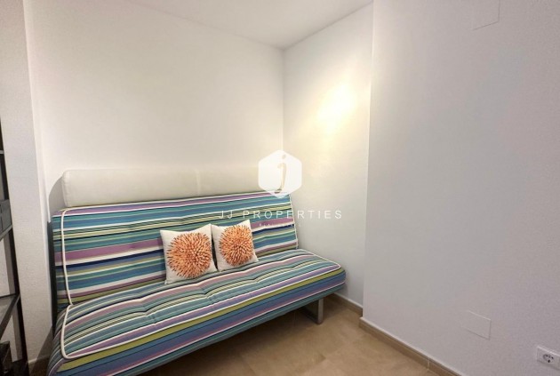 Tweedehands - Appartement / flat -
Torrevieja - La Mata