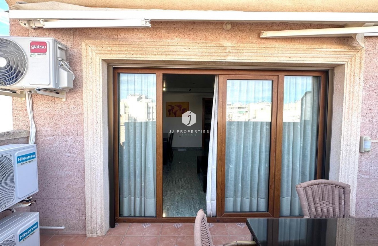 D'occasion - Attique -
Torrevieja