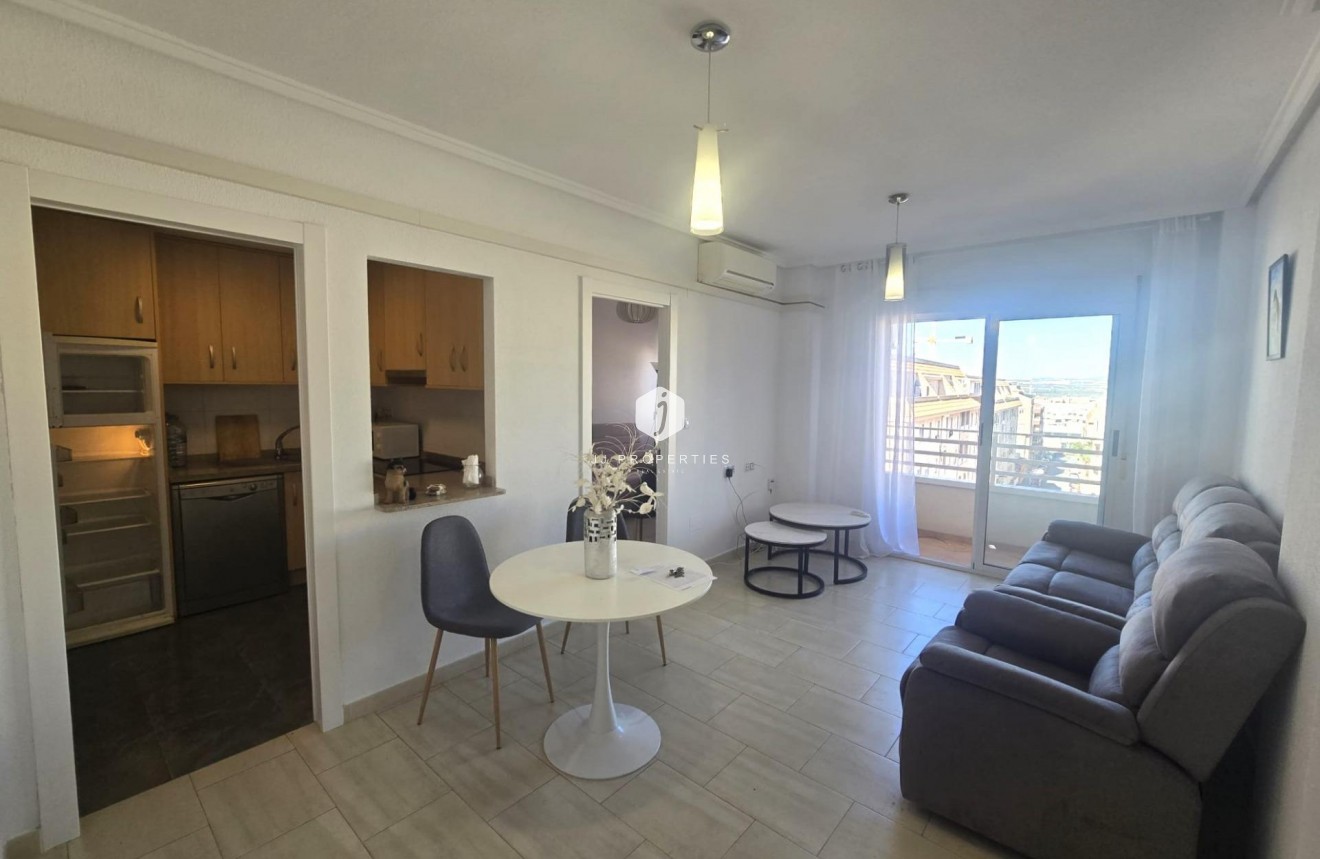 D'occasion - Appartement -
Torrevieja - Centro