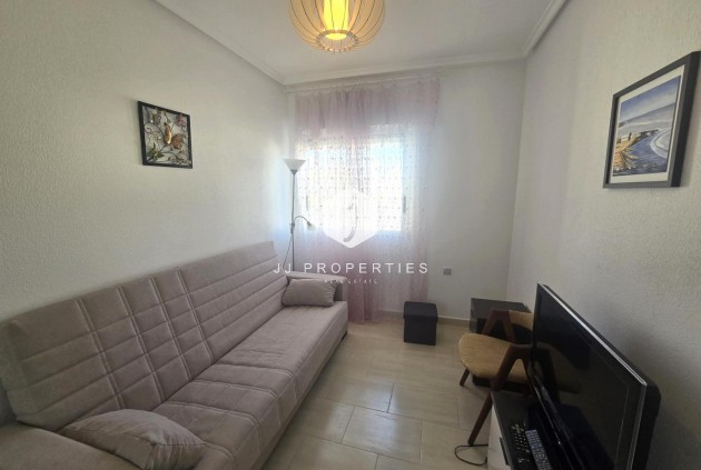D'occasion - Appartement -
Torrevieja - Centro