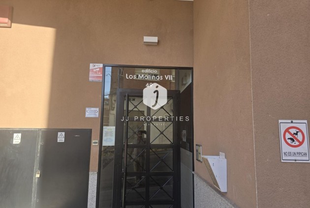 D'occasion - Appartement -
Torrevieja - Centro