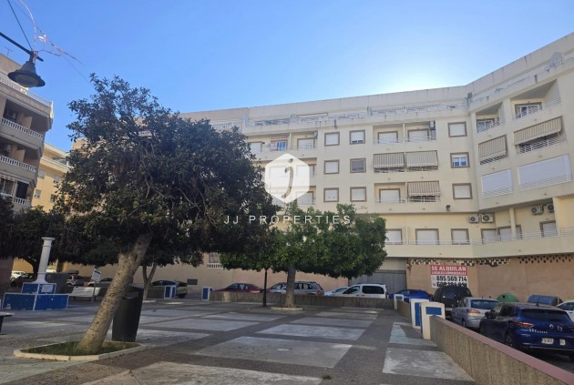 D'occasion - Appartement -
Torrevieja - Centro
