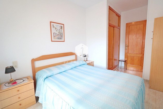 D'occasion - Appartement -
Torrevieja - Acequion