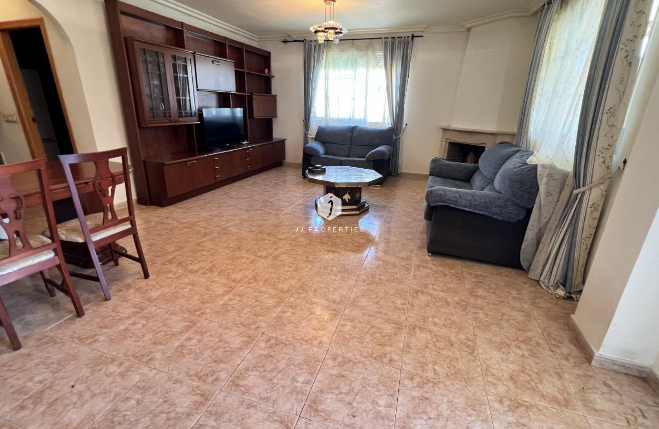 D'occasion - Villa -
Torrevieja - aguas nuevas