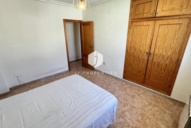 D'occasion - Villa -
Torrevieja - aguas nuevas