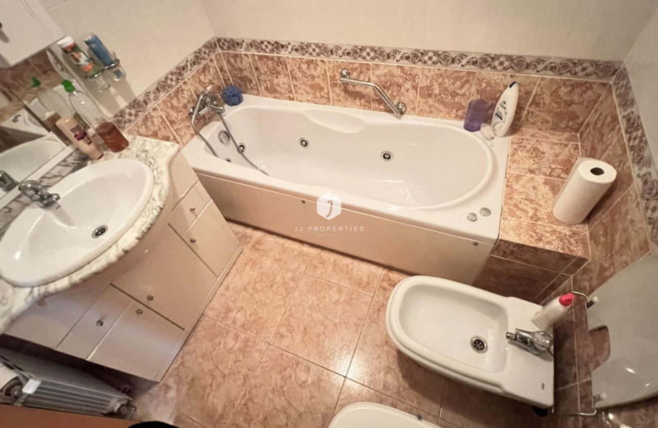 D'occasion - Villa -
Torrevieja - aguas nuevas