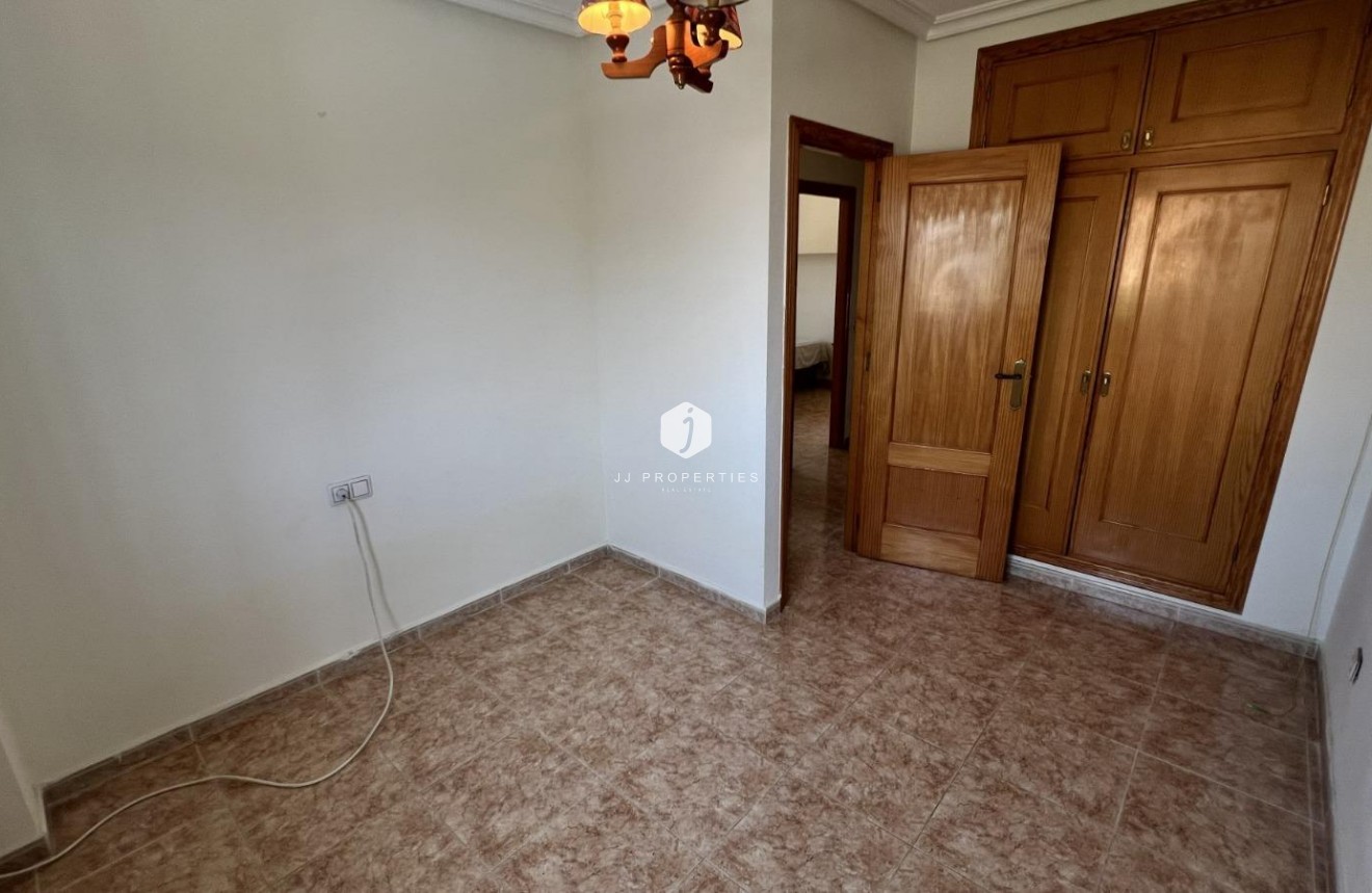 D'occasion - Villa -
Torrevieja - aguas nuevas
