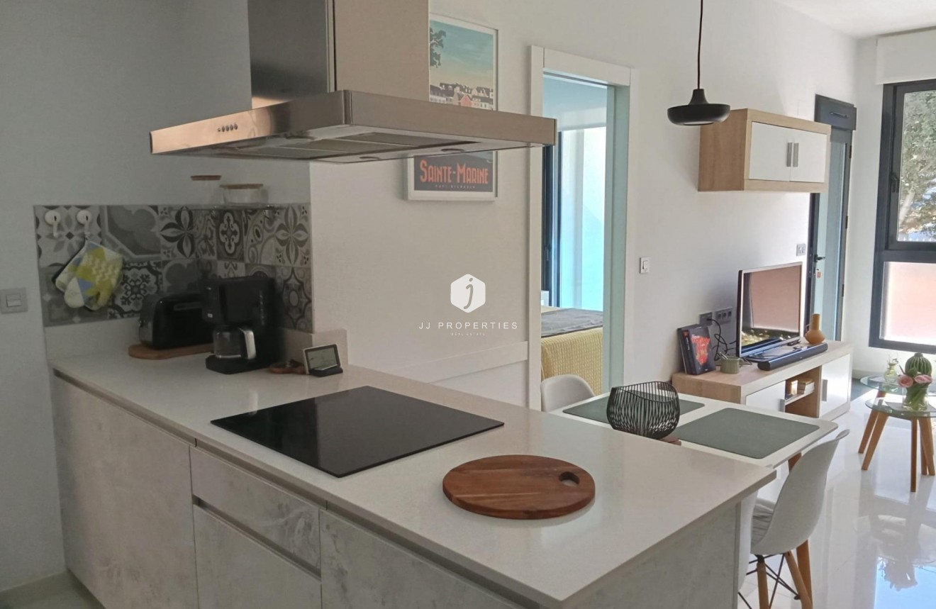 Aus zweiter Hand - Wohnung -
Torrevieja - Estacion de autobuses
