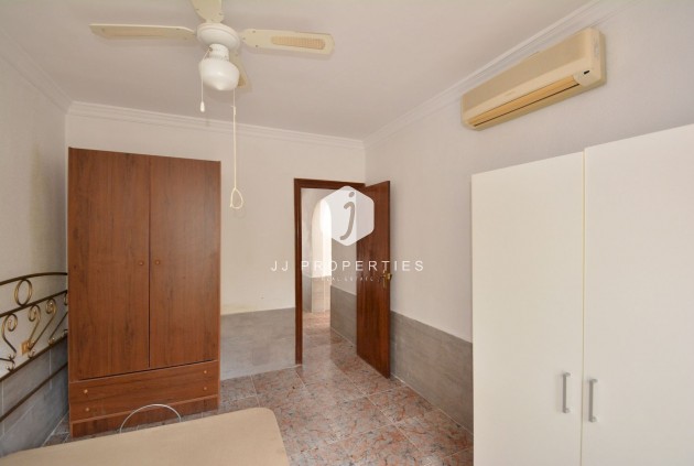 Aus zweiter Hand - Chalet -
Torrevieja - Costa Blanca