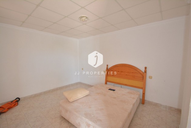 Aus zweiter Hand - Chalet -
Torrevieja - Costa Blanca