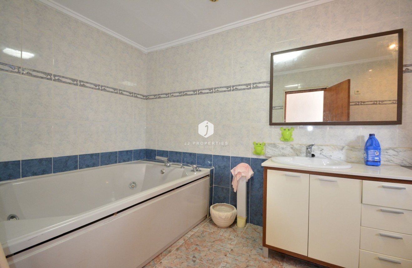 Aus zweiter Hand - Chalet -
Torrevieja - Costa Blanca