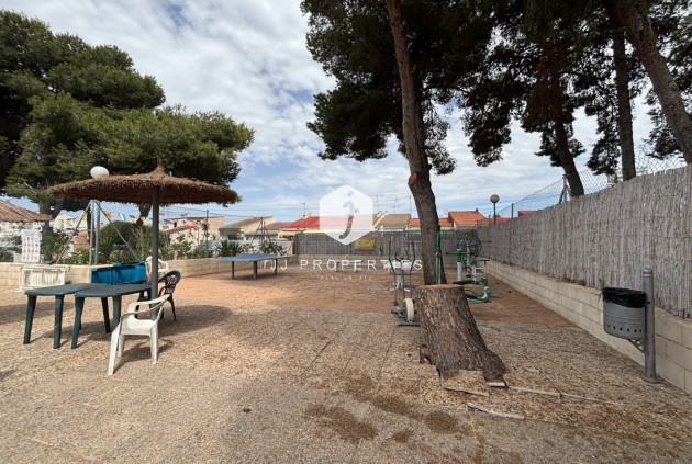 Aus zweiter Hand - Chalet -
Torrevieja - Costa Blanca