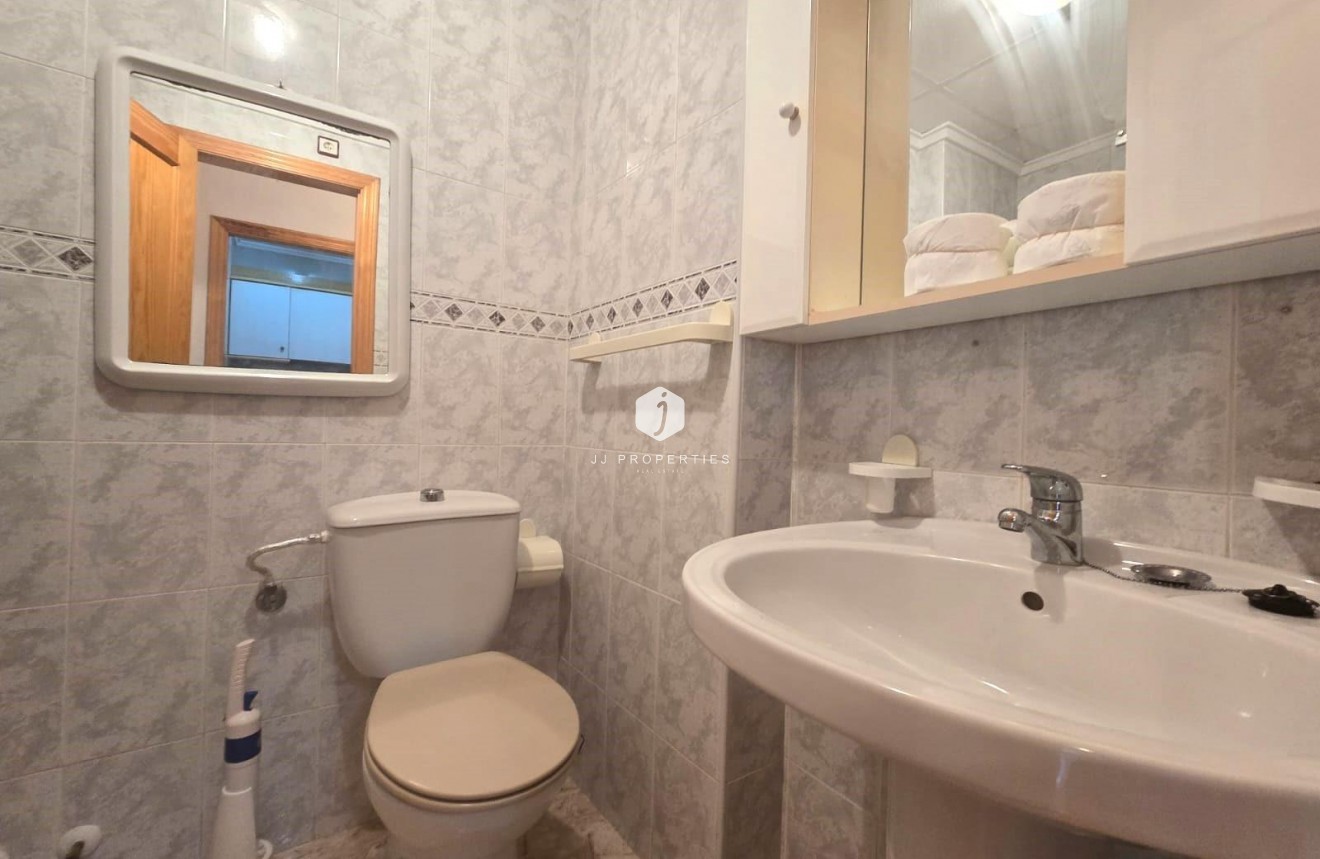 Resale - Apartment / flat -
Torrevieja - Habaneras