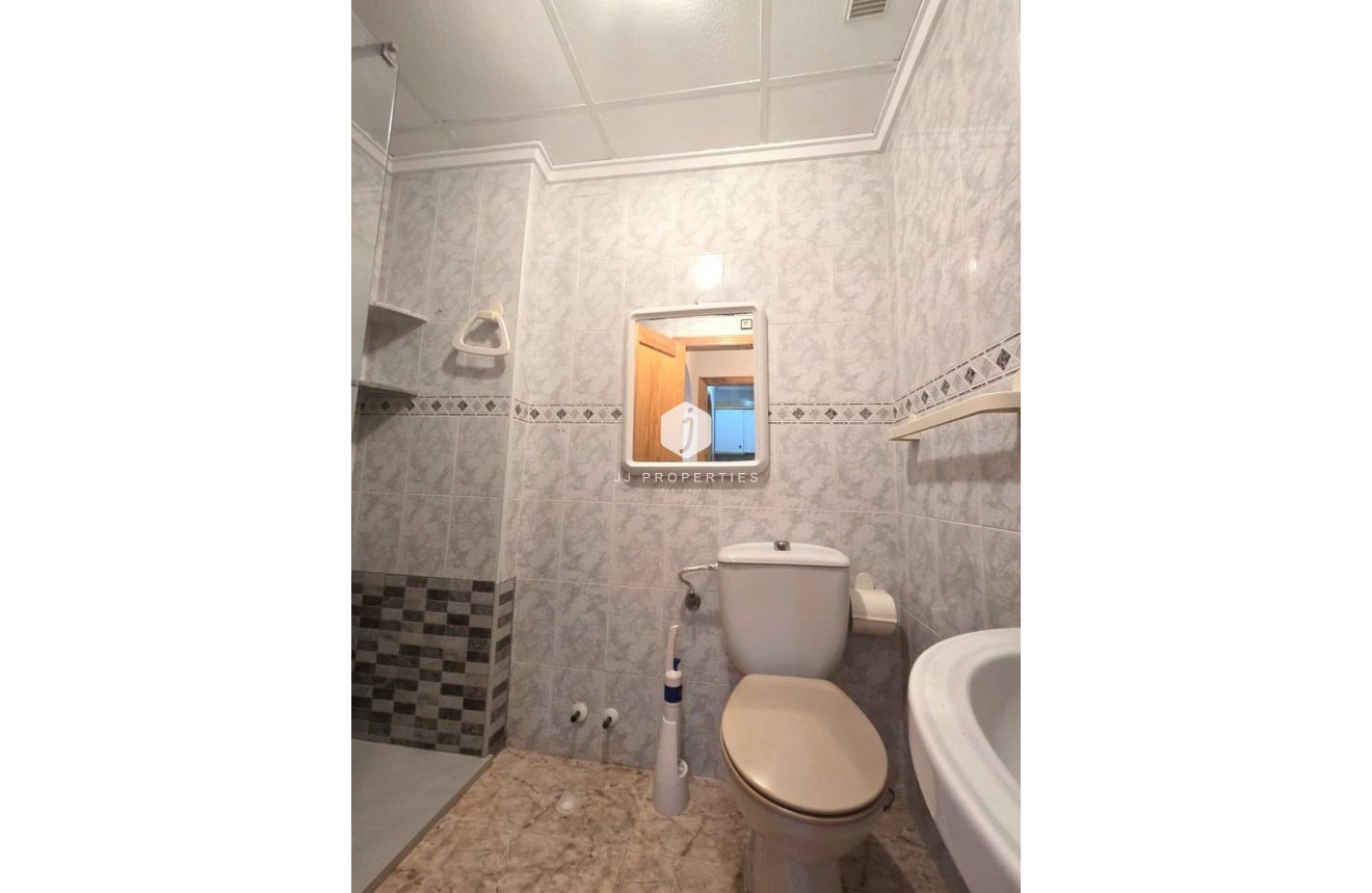 Resale - Apartment / flat -
Torrevieja - Habaneras