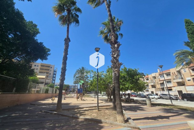 Resale - Apartment / flat -
Torrevieja - Habaneras