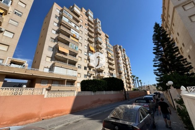 Tweedehands - Appartement / flat -
Torrevieja - Costa Blanca