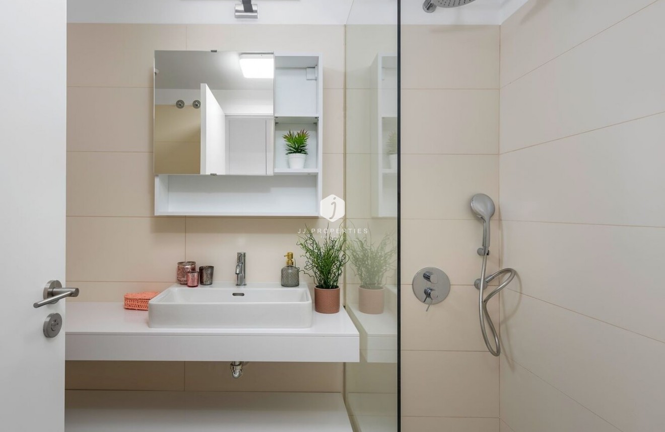 Tweedehands - Penthouse -
Los Balcones - Costa Blanca