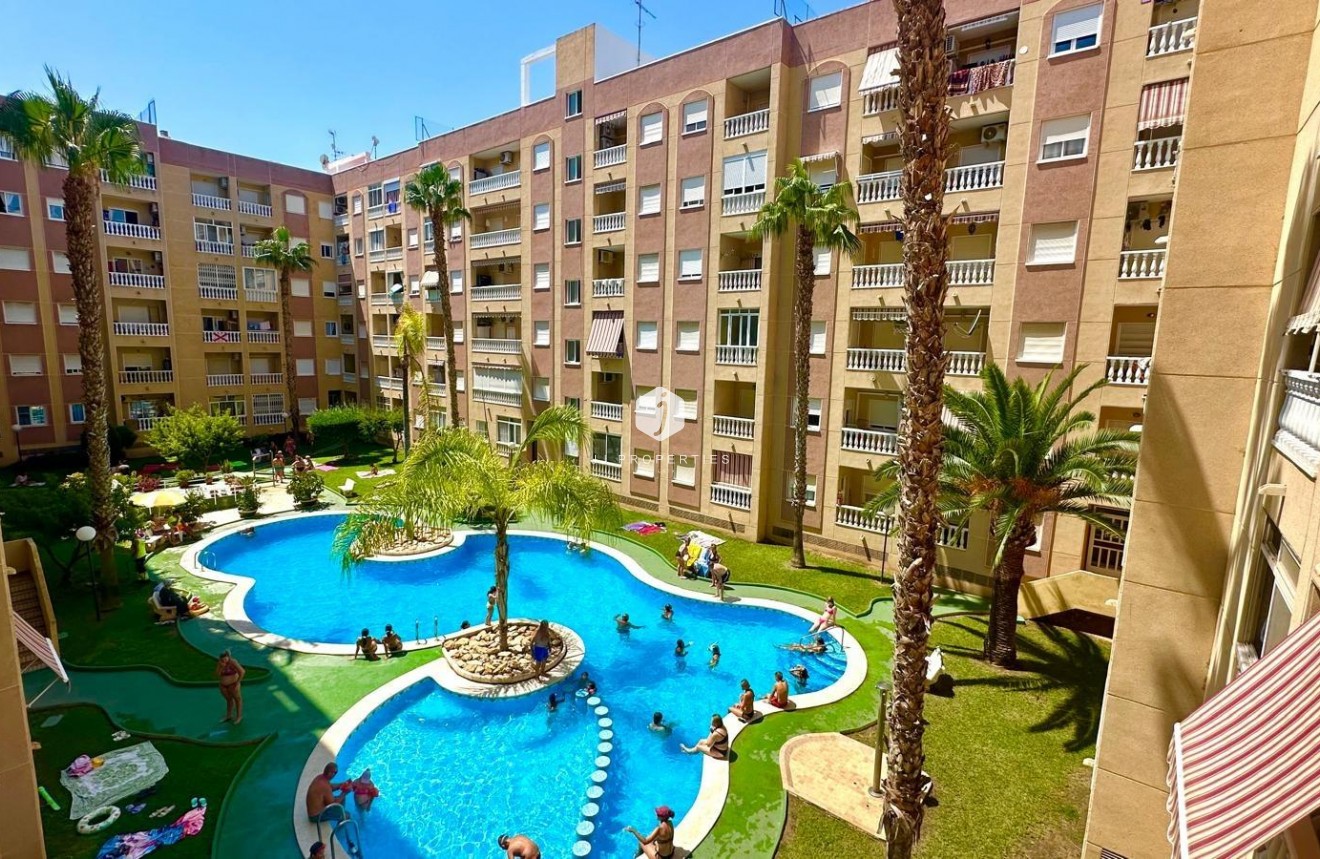 Tweedehands - Appartement / flat -
Torrevieja - Centro