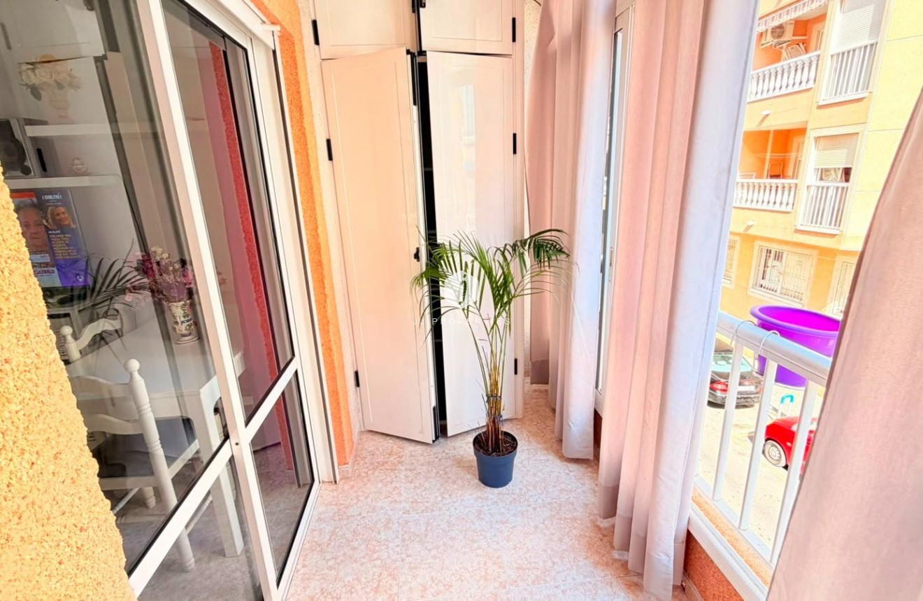 Segunda mano - Apartamento / piso -
Torrevieja - Playa del Cura