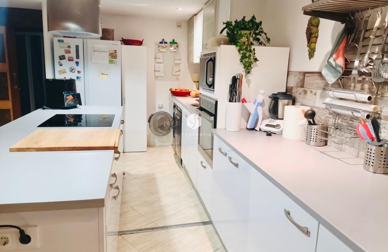 Aus zweiter Hand - Duplex -
Torrevieja - Acequion