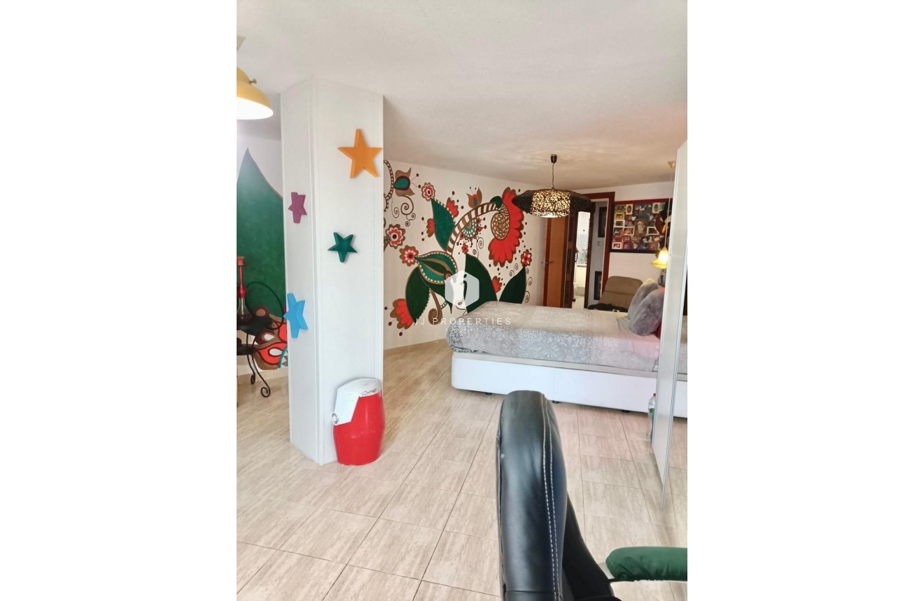 Aus zweiter Hand - Duplex -
Torrevieja - Acequion