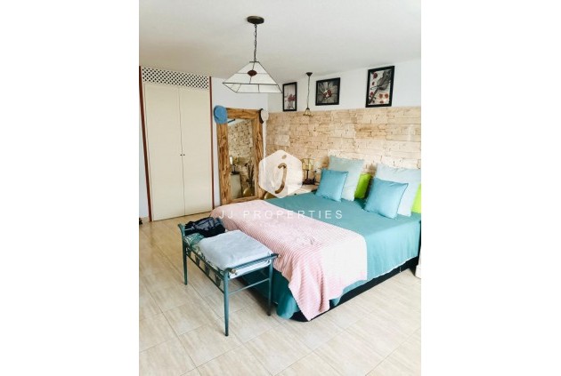 Aus zweiter Hand - Duplex -
Torrevieja - Acequion