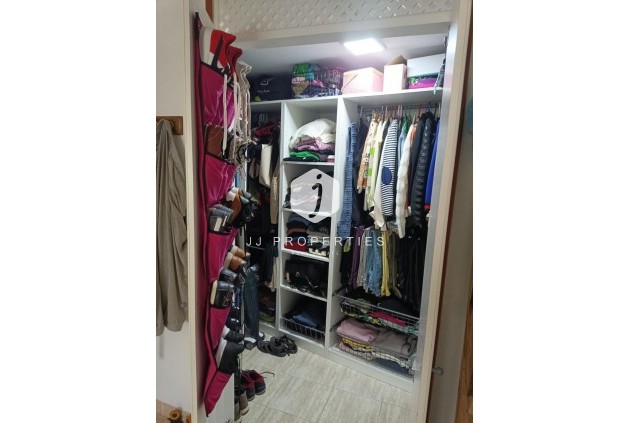 Aus zweiter Hand - Duplex -
Torrevieja - Acequion
