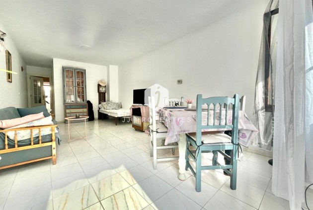 Resale - Apartment / flat -
Torrevieja - Playa de los Locos