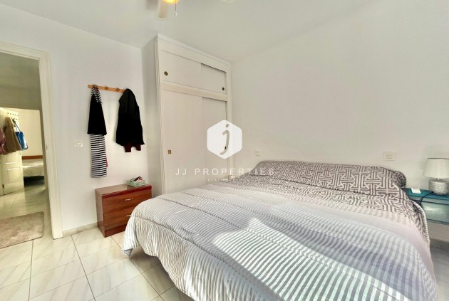 Resale - Apartment / flat -
Torrevieja - Playa de los Locos