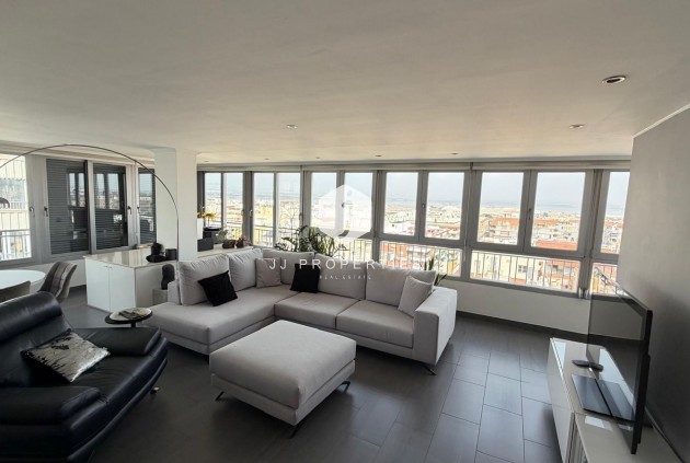 Aus zweiter Hand - Wohnung -
Torrevieja - Acequion