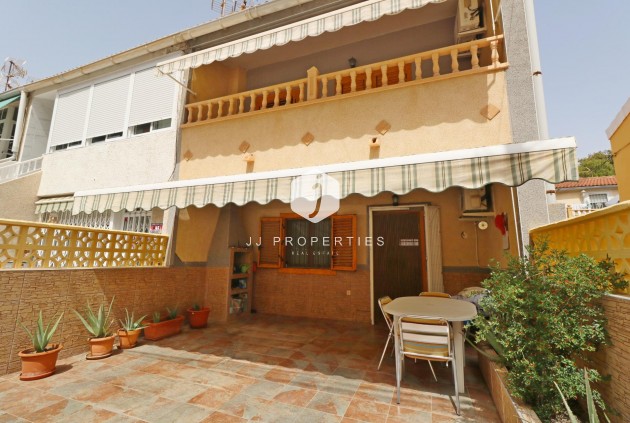 D'occasion - Chalet -
Torrevieja - Playa de los Naufragos