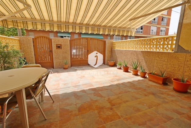 D'occasion - Chalet -
Torrevieja - Playa de los Naufragos