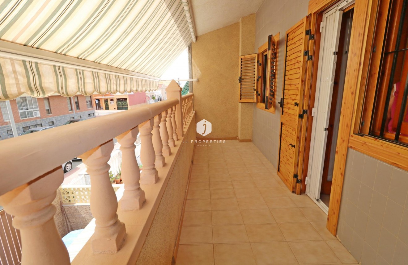D'occasion - Chalet -
Torrevieja - Playa de los Naufragos