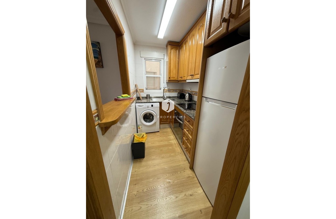 Resale - Apartment / flat -
Torrevieja - Costa Blanca