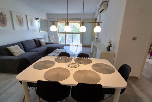 D'occasion - Appartement -
Torrevieja - Costa Blanca