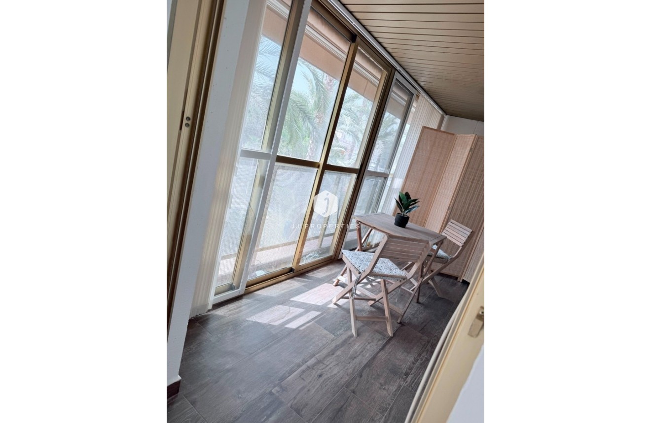 D'occasion - Appartement -
Torrevieja - Costa Blanca