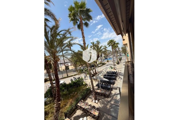 D'occasion - Appartement -
Torrevieja - Costa Blanca