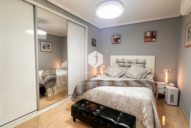 D'occasion - Appartement -
Torrevieja - Costa Blanca