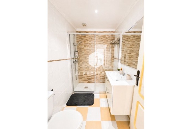 D'occasion - Villa -
Torrevieja - Costa Blanca