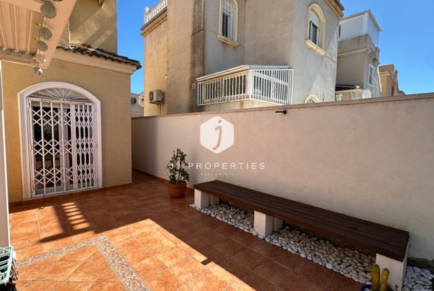 D'occasion - Villa -
Torrevieja - Costa Blanca